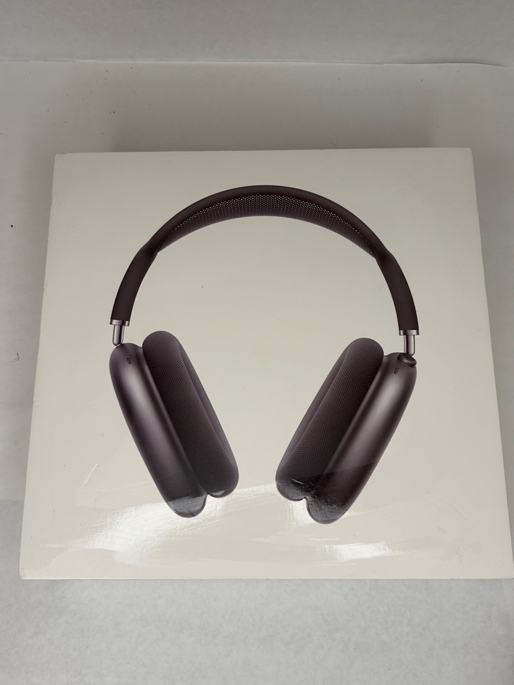 Apple AirPApple AirPods Max Wireless Noise Cancelling Headphones with Smart Case